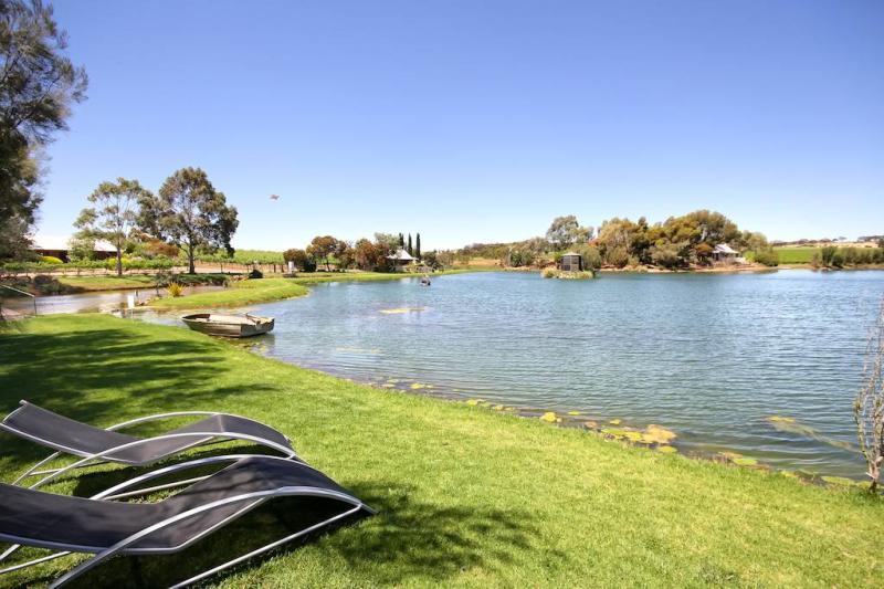 Stonewell Cottages & Vineyards Retreat Barossa Valley Exterior photo