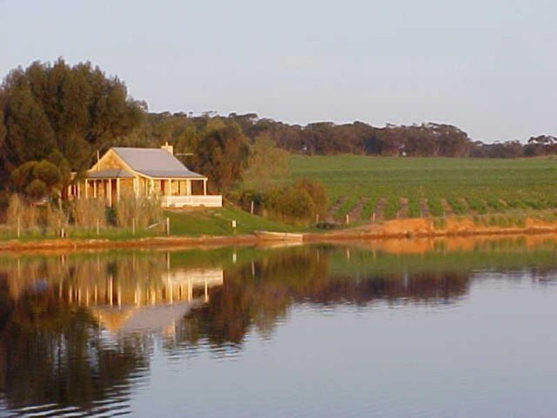 Stonewell Cottages & Vineyards Retreat Barossa Valley Exterior photo
